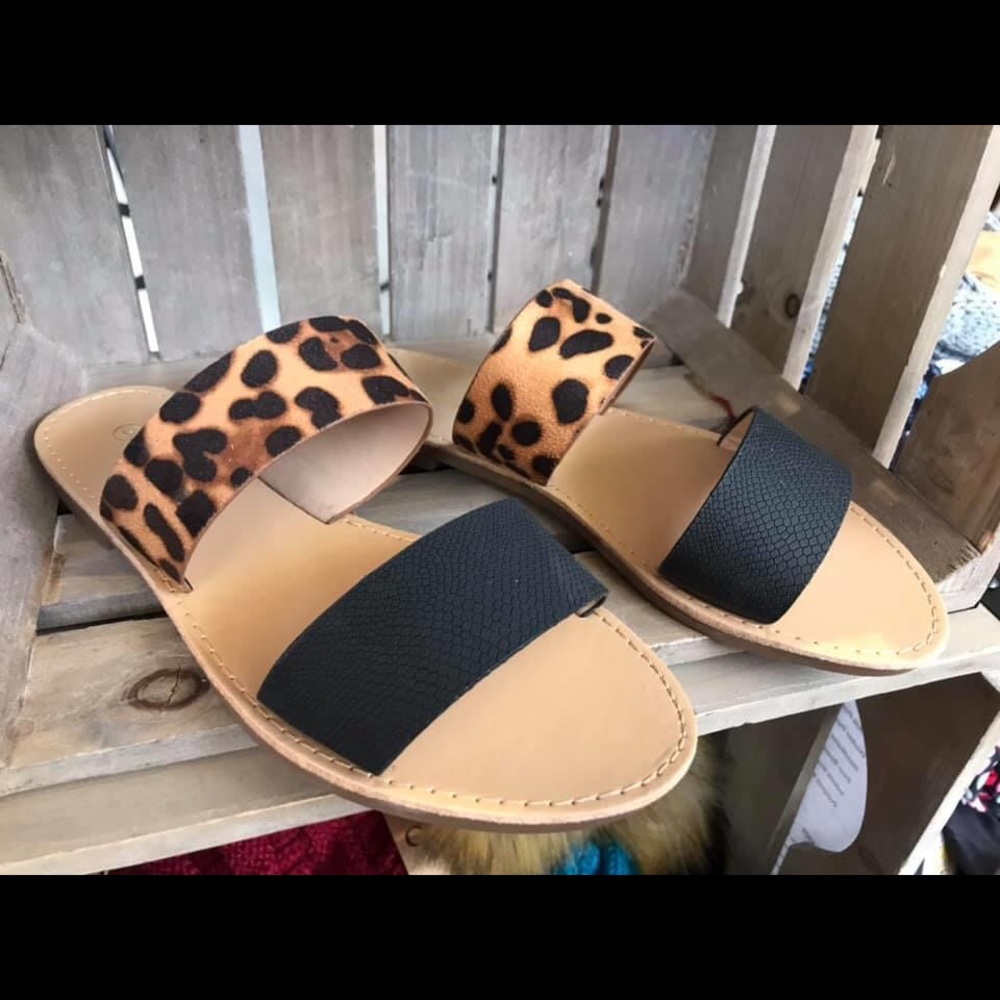 Black and leopard print sandals